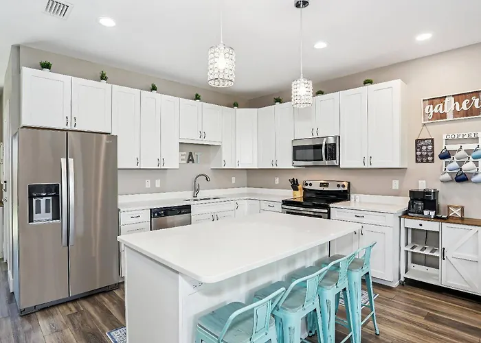 1621 E Cervantes St * Pensacola
