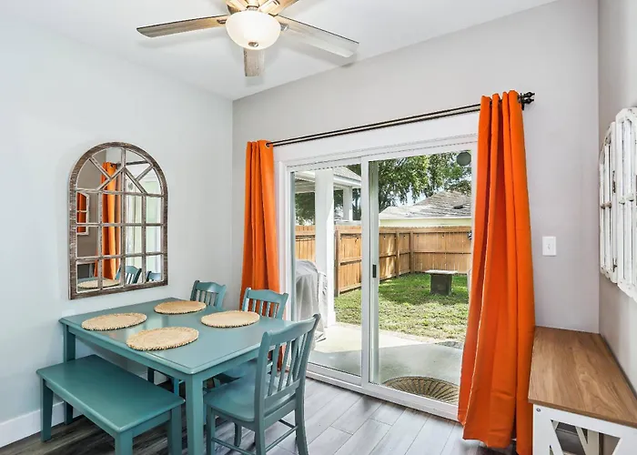 Holiday home 1621 E Cervantes St *
