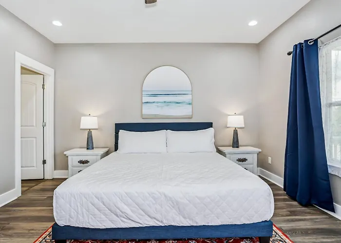 Holiday home 1621 E Cervantes St *