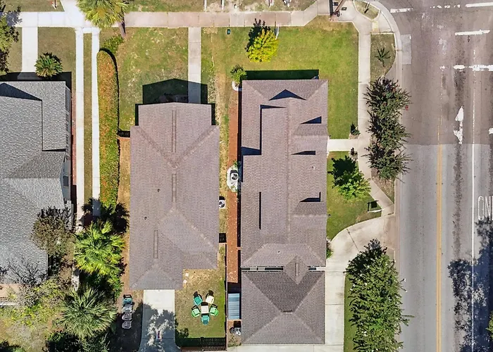 1621 E Cervantes St * Pensacola