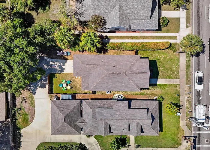 1621 E Cervantes St Holiday home